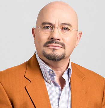 Arturo León consultor en diseño y alineación organizacional de OD&E